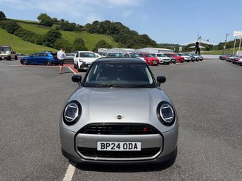 View our MINI COOPER