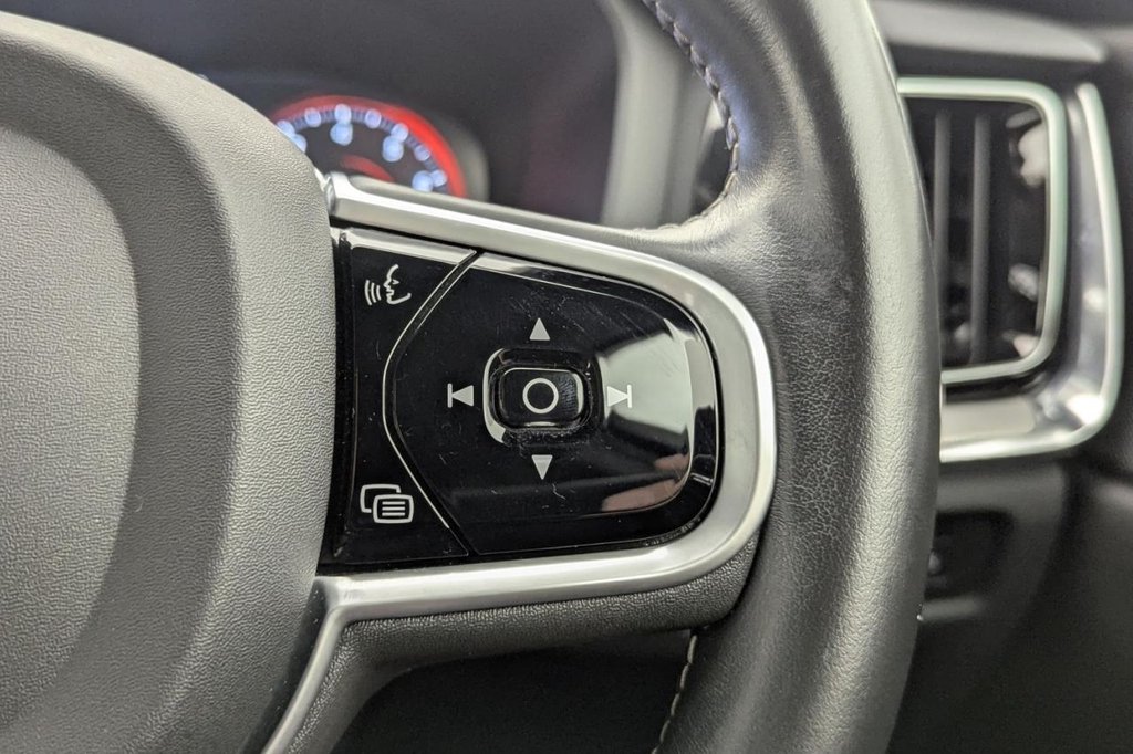USED 2021 21 VOLVO S60 2.0 B5 MHEV R-Design Saloon 4dr Petrol Hybrid Auto Euro 6 (s/s) (250 ps) Sat Nav, Camera, Keyless
