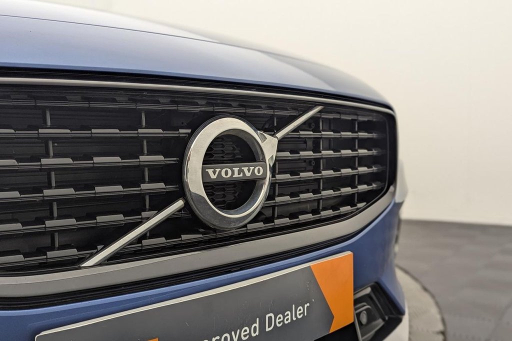 USED 2021 21 VOLVO S60 2.0 B5 MHEV R-Design Saloon 4dr Petrol Hybrid Auto Euro 6 (s/s) (250 ps) Sat Nav, Camera, Keyless