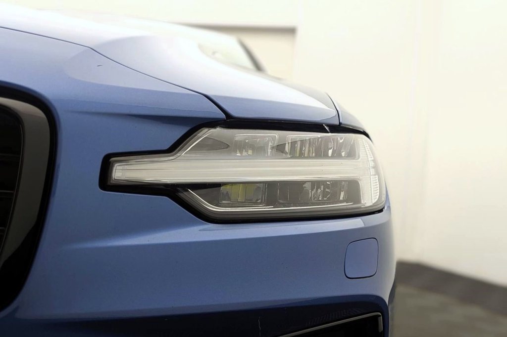 USED 2021 21 VOLVO S60 2.0 B5 MHEV R-Design Saloon 4dr Petrol Hybrid Auto Euro 6 (s/s) (250 ps) Sat Nav, Camera, Keyless