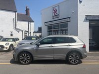 USED 2020 69 VOLKSWAGEN TIGUAN 2.0 TDI R-Line Tech SUV 5dr Diesel Manual Euro 6 (s/s) (150 ps) 