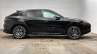 USED 2023 23 PORSCHE CAYENNE 3.0 V6 E-Hybrid 17.9kWh Platinum Edition Coupe 5dr Petrol Plug-in Hybrid TiptronicS 4WD Euro 6 (s/s) (3.6kW Charger) (462 ps) 