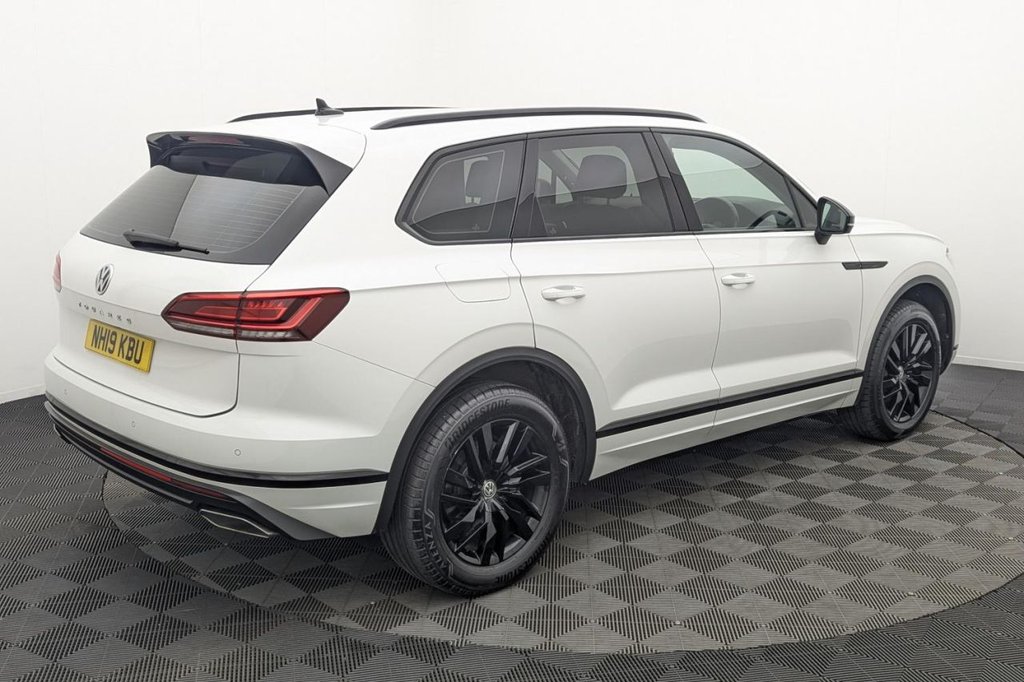 USED 2019 19 VOLKSWAGEN TOUAREG 3.0 TDI V6 SEL SUV 5dr Diesel Tiptronic 4Motion Euro 6 (s/s) (286 ps) 4x4, Car Play, Sar Nav