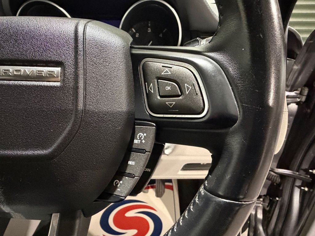USED 2012 12 LAND ROVER RANGE ROVER EVOQUE 2.2 SD4 Pure Coupe 3dr Diesel Manual 4WD Euro 5 (s/s) (190 ps) 