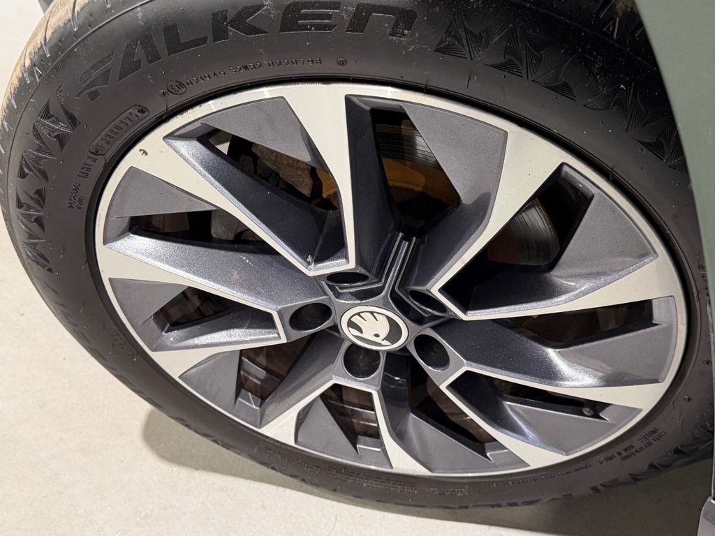 USED 2020 70 SKODA KAROQ 1.5 TSI ACT SE Drive SUV 5dr Petrol Manual Euro 6 (s/s) (150 ps) 