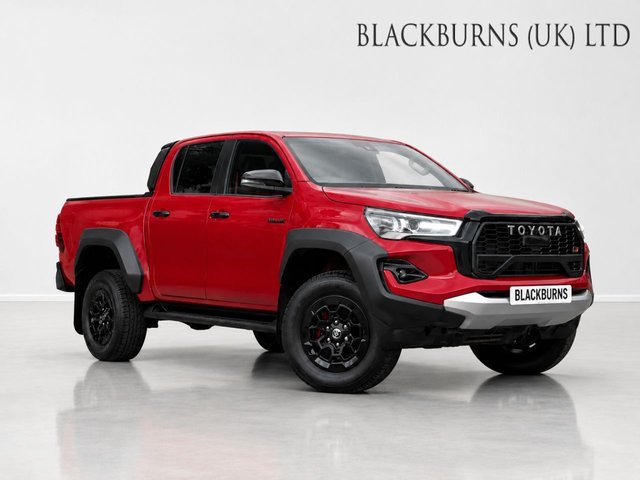 2025 TOYOTA HILUX