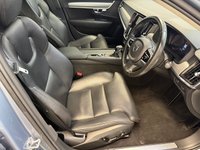 USED 2020 20 VOLVO S90 2.0 T4 Momentum Plus Saloon 4dr Petrol Auto Euro 6 (s/s) (190 ps) Sat Nav/ Rear Camera/ Heated Seats