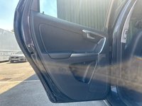 USED 2017 17 VOLVO XC60 2.0 D4 SE Lux Nav SUV 5dr Diesel Auto Euro 6 (s/s) (190 ps) Heated seats - R/Sensors - Xenons