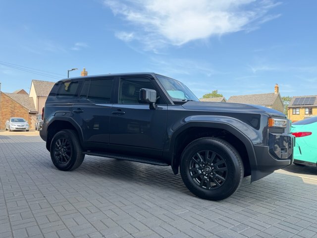 View our TOYOTA LAND CRUISER