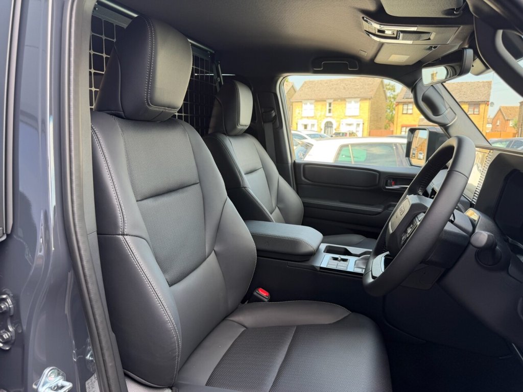 USED TOYOTA LAND CRUISER 