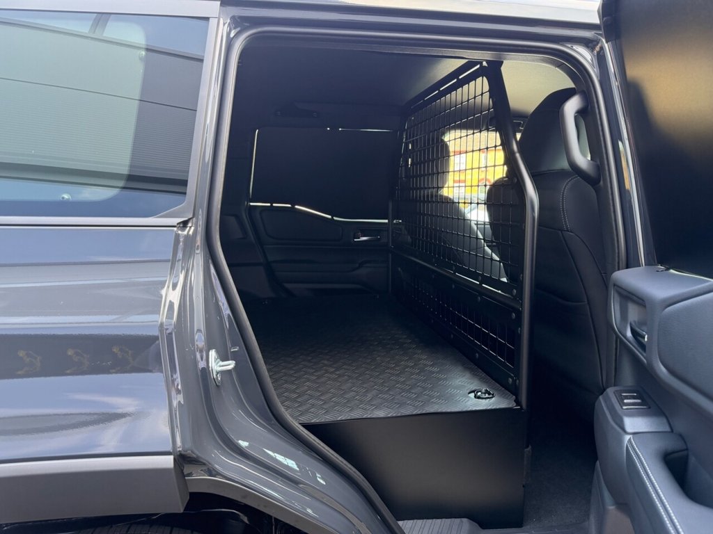 USED TOYOTA LAND CRUISER 