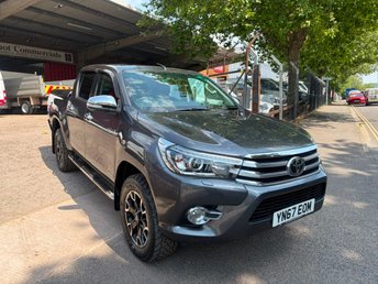 2017 TOYOTA HILUX 2.4 D-4D Invincible X Pickup Double Cab 4dr Diesel Auto 4WD Euro 6 (150 ps) - LEATHER + AIR CON £18000.00