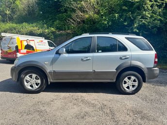 View our KIA SORENTO