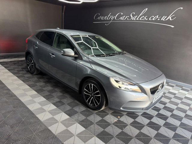 View our VOLVO V40