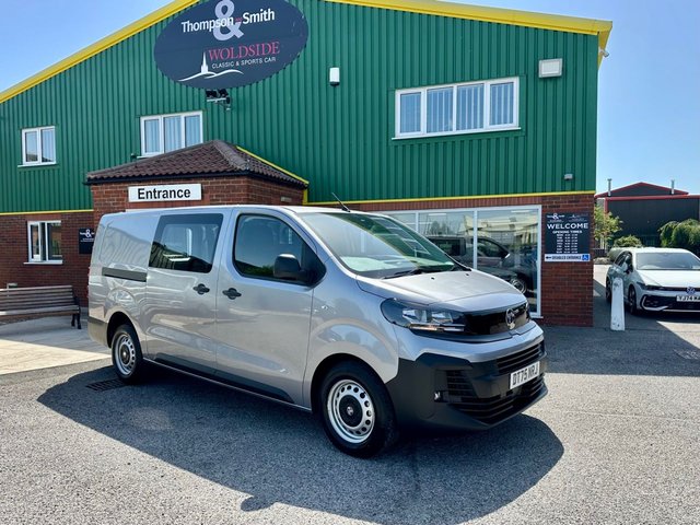 View our VAUXHALL VIVARO