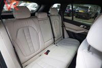 USED 2022 22 BMW X5 3.0 30d MHT M Sport SUV 5dr Diesel Hybrid Auto xDrive Euro 6 (s/s) (286 ps) M Sport Pro + Sun Protection Glazing + CarPlay
