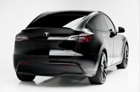 USED 2022 22 TESLA MODEL Y (Dual Motor) Long Range SUV 5dr Electric Auto 4WDE (384 bhp) BLACK AND WHITE INTERIOR