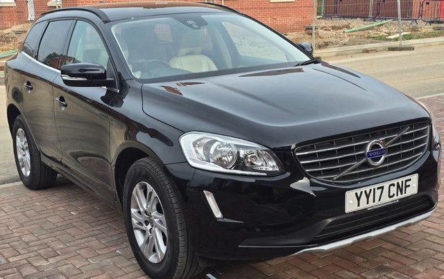 View our Volvo Xc60 2.0 D4 SE Nav SUV 5dr Diesel Auto Euro 6 (s/s) (190 ps)