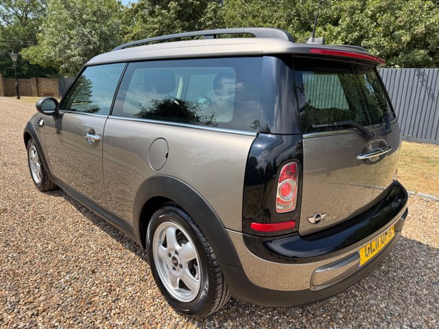 View our MINI CLUBMAN