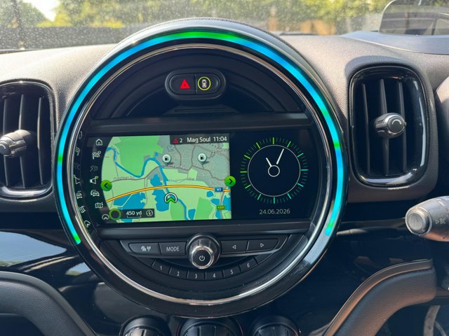 View our MINI COUNTRYMAN