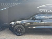 USED 2017 67 JAGUAR F-PACE 2.0 D180 R-Sport Auto AWD Euro 6 (s/s) 5dr Full Service History 12 Mot