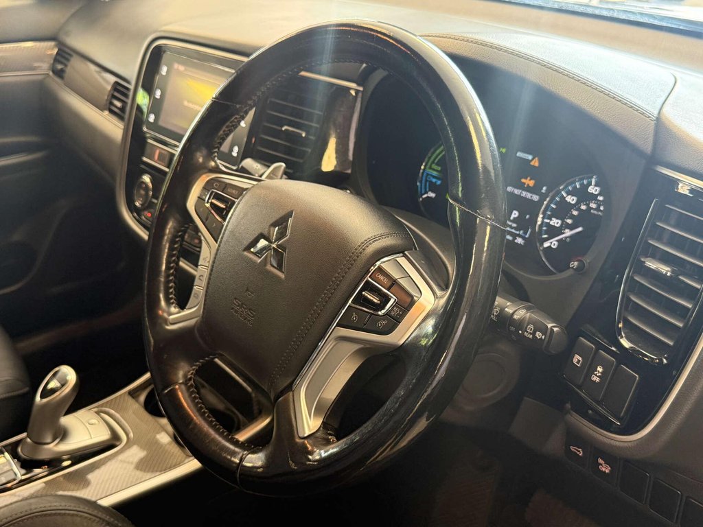 USED 2018 68 MITSUBISHI OUTLANDER 2.4 Outlander 4h PHEV CVT 4WD 5dr SH + 360 CAM + CARPLAY