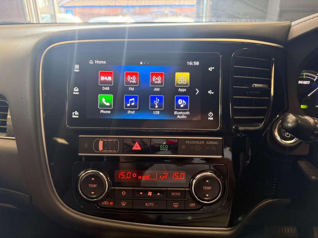 USED 2018 68 MITSUBISHI OUTLANDER 2.4 Outlander 4h PHEV CVT 4WD 5dr SH + 360 CAM + CARPLAY