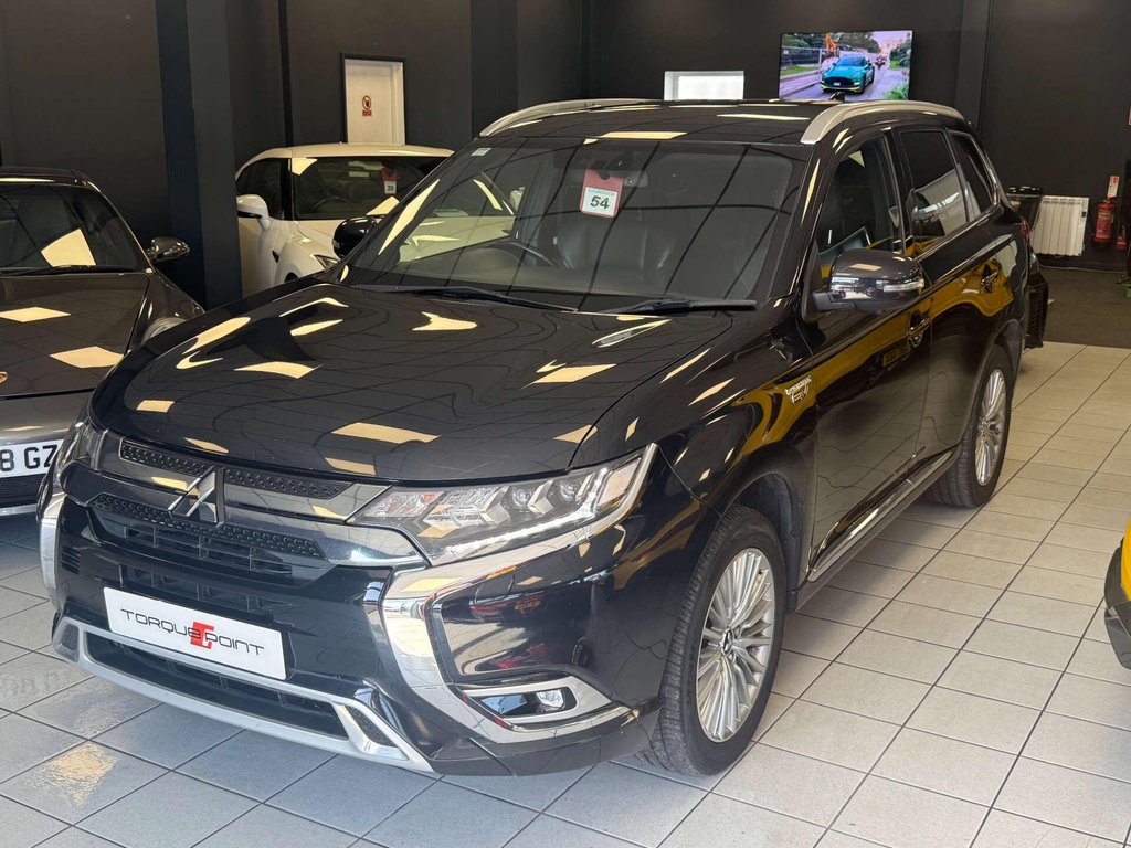 USED 2018 68 MITSUBISHI OUTLANDER 2.4 Outlander 4h PHEV CVT 4WD 5dr SH + 360 CAM + CARPLAY