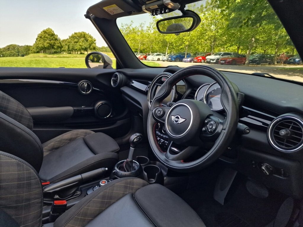 USED 2017 17 MINI CONVERTIBLE 2.0 Cooper S Convertible 2dr Petrol Auto Euro 6 (s/s) (192 ps) FINANCE AVAILABLE