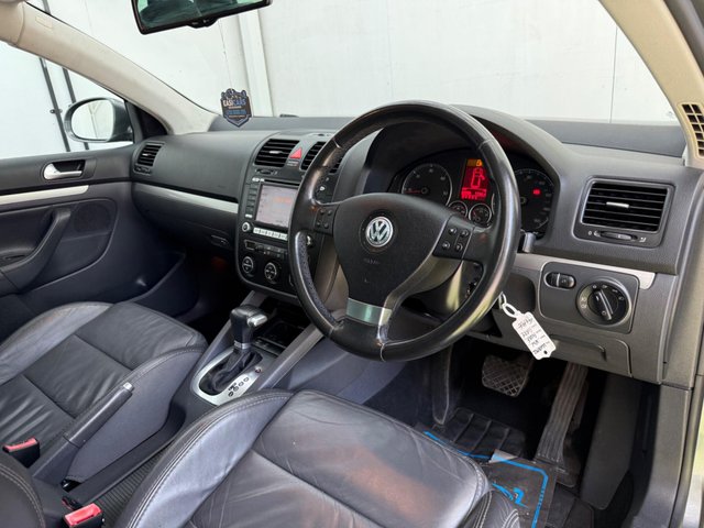 View our VOLKSWAGEN GOLF