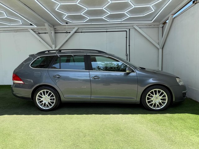 View our VOLKSWAGEN GOLF