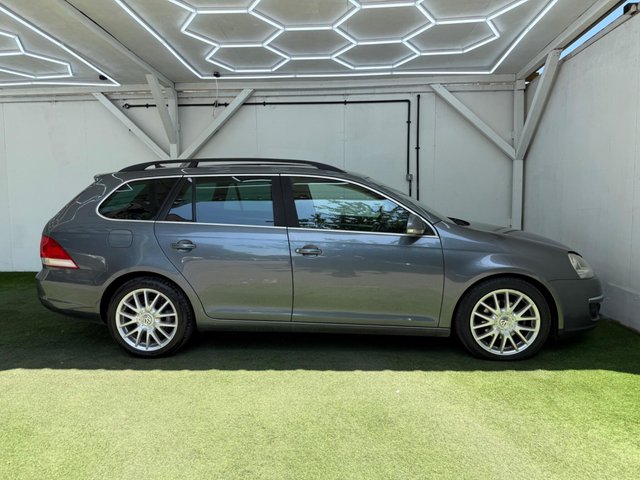 View our VOLKSWAGEN GOLF