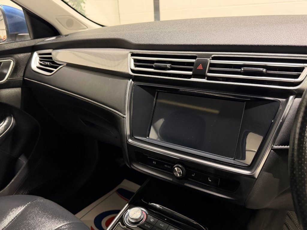 USED 2022 22 MG MG5 61.1kWh Exclusive Long Range Estate 5dr Electric Auto (156 ps) 