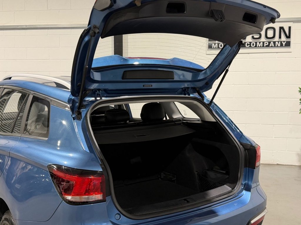 USED 2022 22 MG MG5 61.1kWh Exclusive Long Range Estate 5dr Electric Auto (156 ps) 