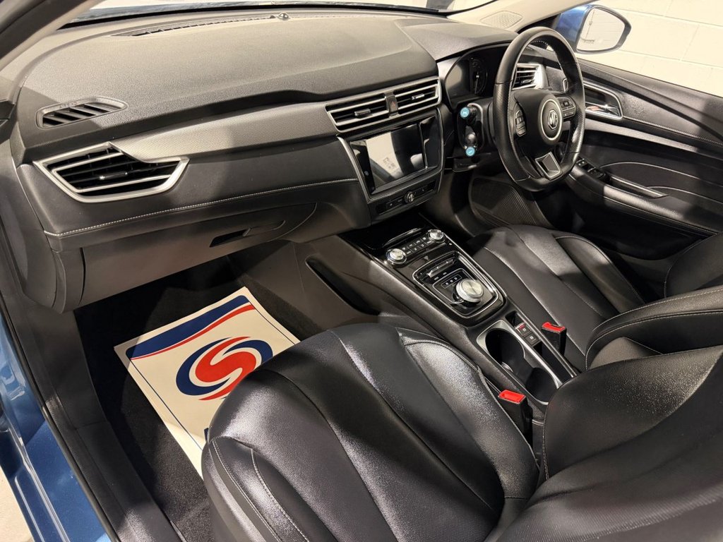 USED 2022 22 MG MG5 61.1kWh Exclusive Long Range Estate 5dr Electric Auto (156 ps) 