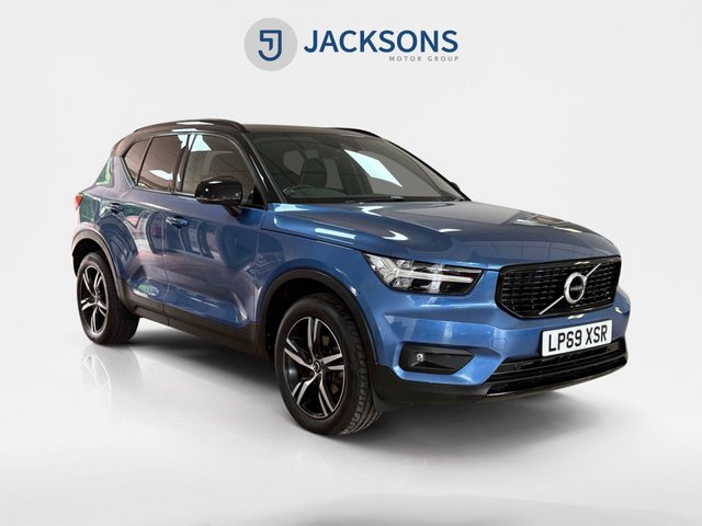 View our VOLVO XC40