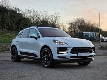 2020 PORSCHE MACAN