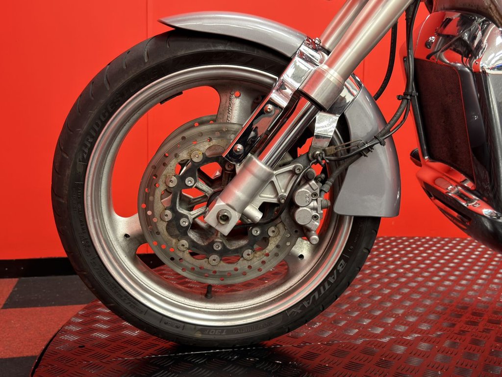 USED 2008 08 HYOSUNG GV650 TRADE BIKES AT TRADE PRICES LOW MILEAGE