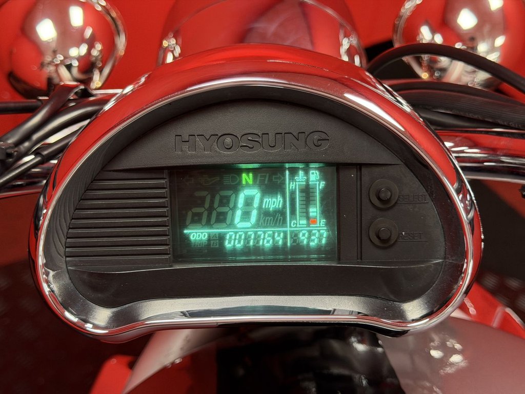 USED 2008 08 HYOSUNG GV650 TRADE BIKES AT TRADE PRICES LOW MILEAGE