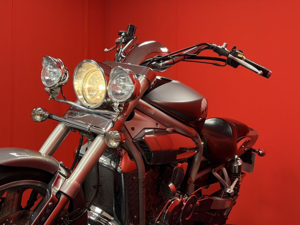 USED 2008 08 HYOSUNG GV650 TRADE BIKES AT TRADE PRICES LOW MILEAGE