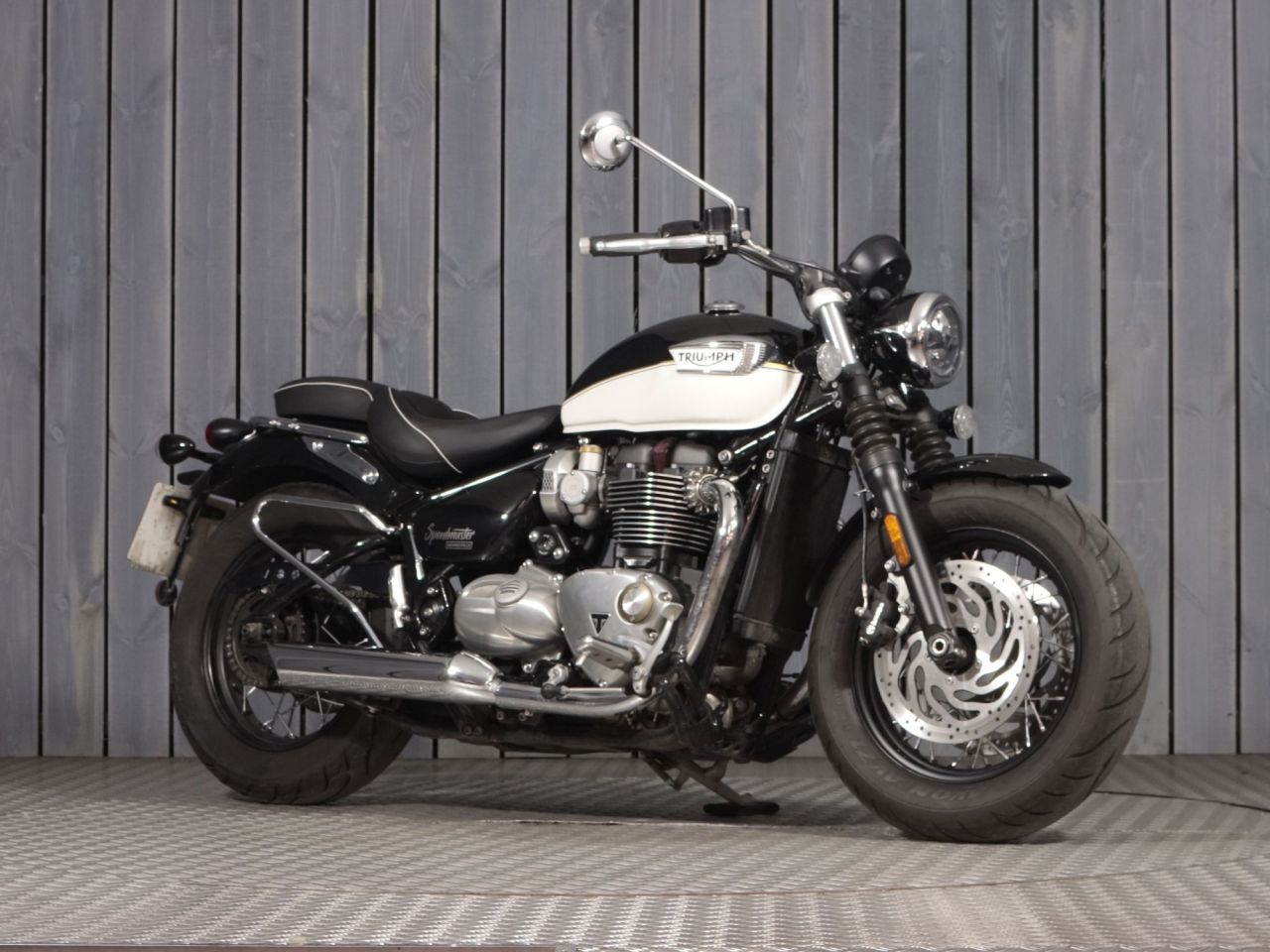TRIUMPH SPEEDMASTER 1200