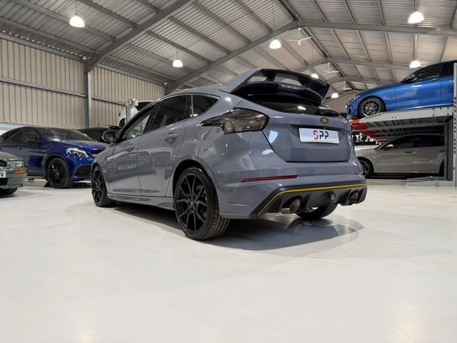 View our FORD FOCUS