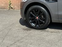 USED 2017 67 JAGUAR F-PACE 2.0 D180 R-Sport SUV 5dr Diesel Auto AWD Euro 6 (s/s) (180 ps) FSH+BLACKPACK+LOADED