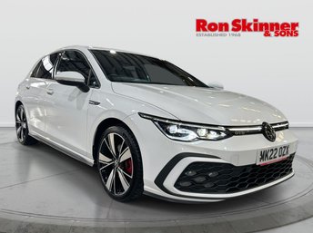 2022 VOLKSWAGEN GOLF}