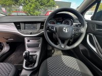 USED 2018 18 VAUXHALL ASTRA 1.4i Design Sports Tourer 5dr Petrol Manual Euro 6 (100 ps) 