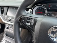 USED 2018 18 VAUXHALL ASTRA 1.4i Design Sports Tourer 5dr Petrol Manual Euro 6 (100 ps) 
