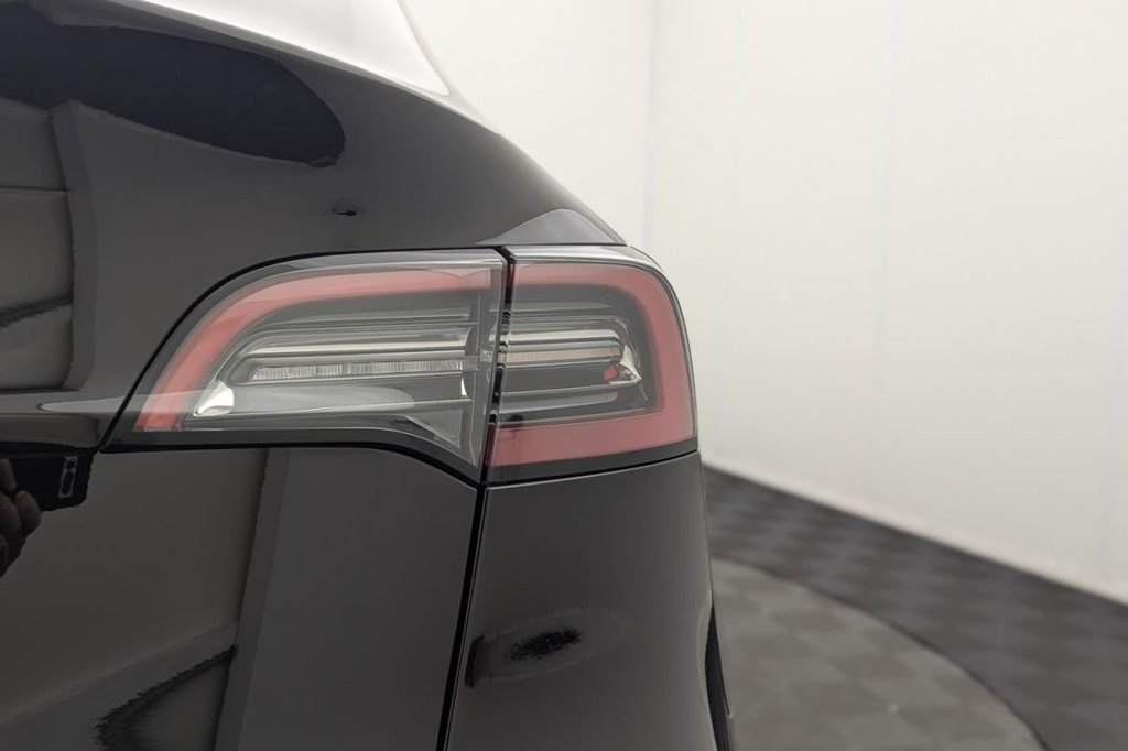 USED 2022 72 TESLA MODEL Y SUV 5dr Electric Auto RWD (346 ps) Pan Roof, Sat Nav, Camera