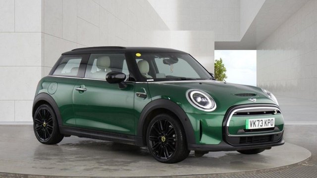 View our MINI Electric Hatch Cooper SE 32.6kWh Level 3 Hatchback 3dr Electric Auto (184 ps)