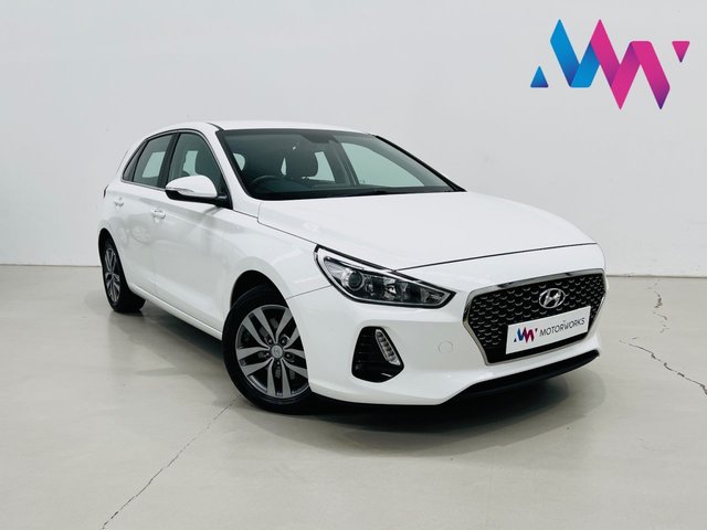 View our Hyundai I30 1.0 T-GDi Blue Drive SE Nav Hatchback 5dr Petrol Manual Euro 6 (s/s) (120 ps)