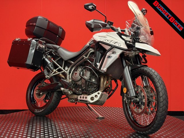 View our Triumph Tiger 800 range